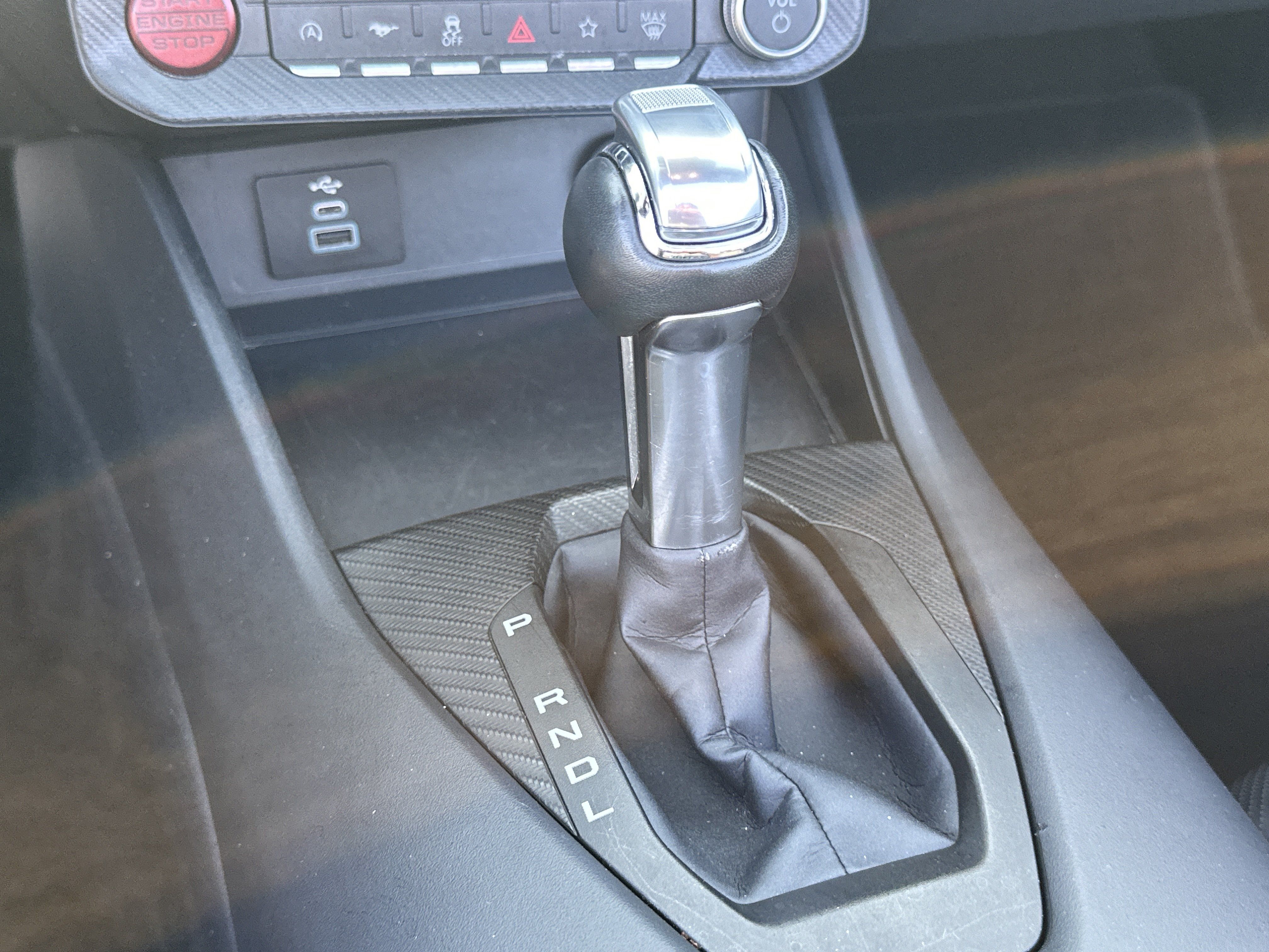 Used 2025 Ford Mustang Premium RWD image 25