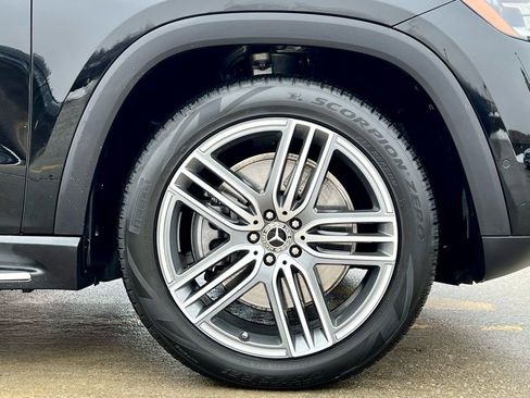 Certified 2026 Mercedes-Benz GLS 450 4MATIC image 7