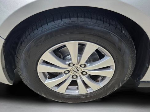Used 2015 Honda Odyssey EX-L image 33