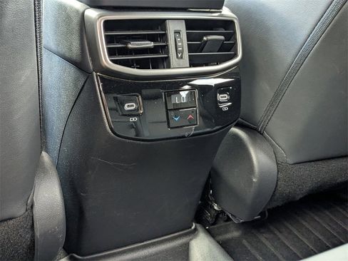 Used 2023 Lexus RX 350 Premium image 19