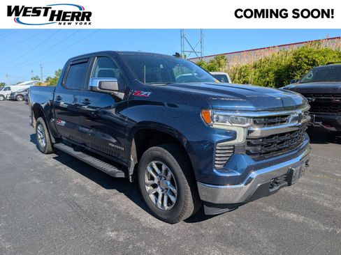 Used 2023 Chevrolet Silverado 1500 LT w/ Z71 Off-Road Package AWD/4WD image 1