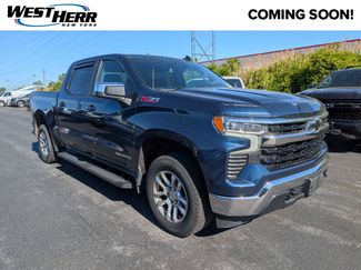 Used 2023 Chevrolet Silverado 1500 LT w/ Z71 Off-Road Package AWD/4WD video 1