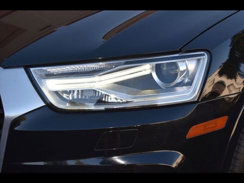 Used 2017 Audi Q3 2.0T Premium image 47