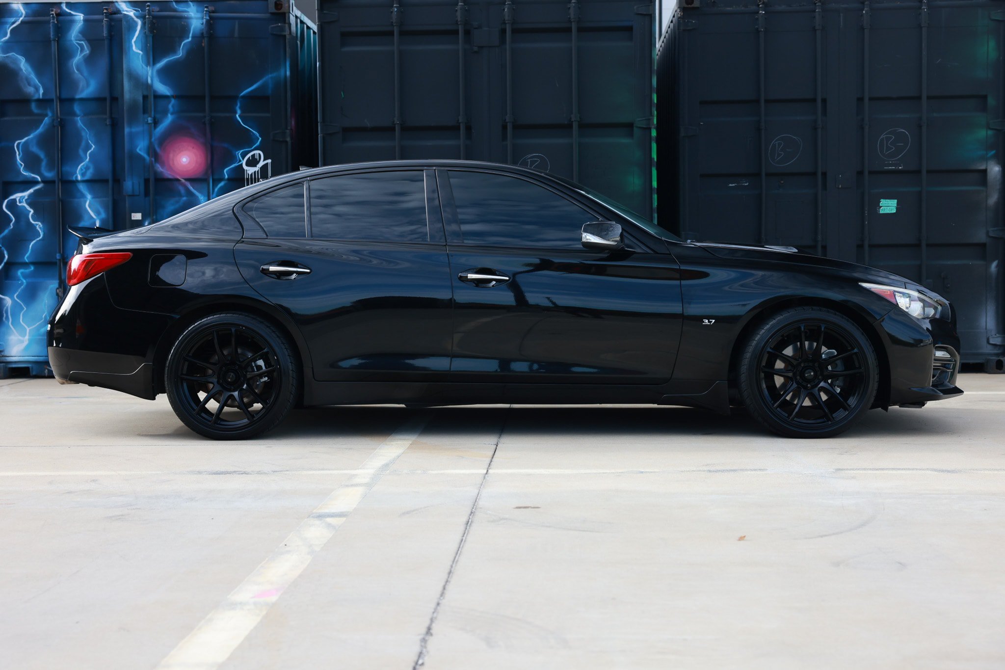 Used 2015 INFINITI Q50 Premium w/ Navigation Package AWD/4WD image 17