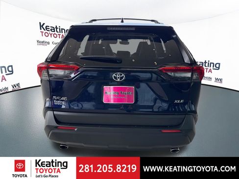 Used 2023 Toyota RAV4 XLE Premium FWD image 6