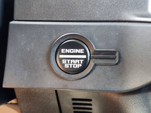 Certified 2025 Ford Bronco Badlands AWD/4WD image 23