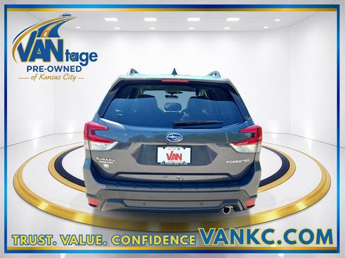 Certified 2023 Subaru Forester Limited AWD/4WD image 7