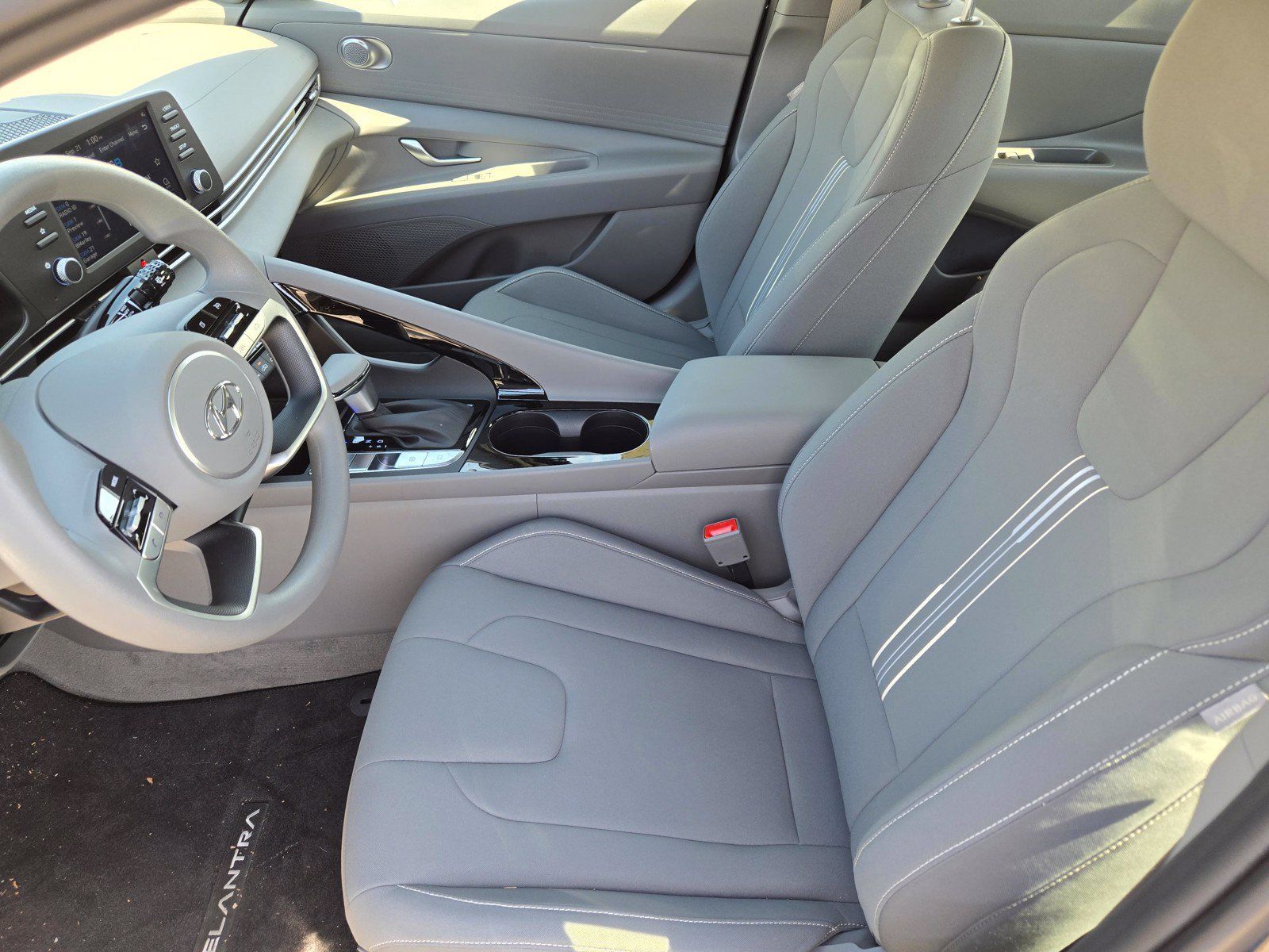 Certified 2023 Hyundai Elantra Blue FWD image 11