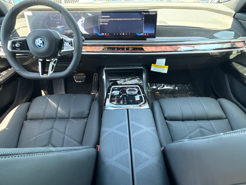 New 2026 BMW i7 xDrive60 AWD/4WD image 20
