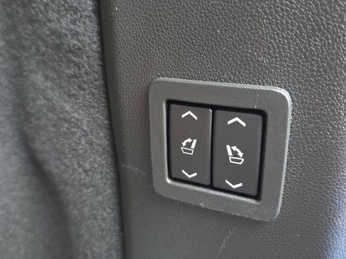 Used 2022 Cadillac XT6 Premium Luxury image 26