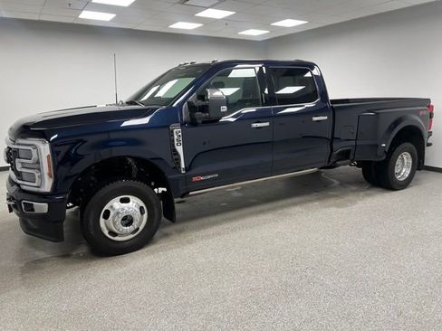 Used 2024 Ford F350 Platinum image 6