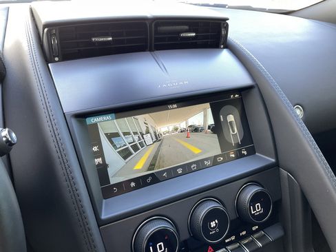 Used 2023 Jaguar F-TYPE Coupe RWD image 16