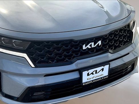 Certified 2023 Kia Sorento SX AWD/4WD image 32