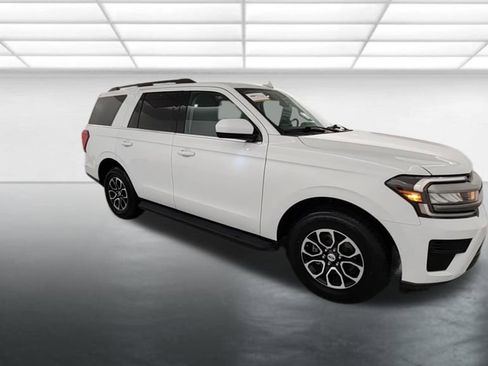 Certified 2024 Ford Expedition XLT AWD/4WD image 10