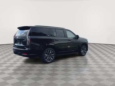 Certified 2022 Cadillac Escalade Sport w/ LPO, Floor Liner Package AWD/4WD image 8