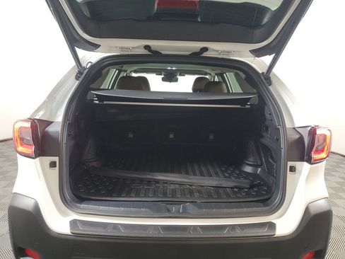 Used 2024 Subaru Outback Touring XT w/ Popular Package #2 image 9