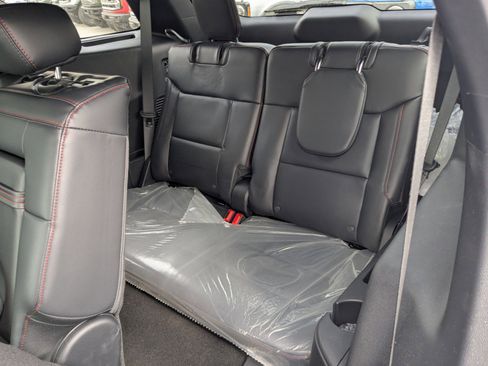 New 2025 Ford Explorer ST-Line w/ Premium Package image 18