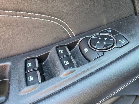 Used 2024 Ford Edge Titanium image 32