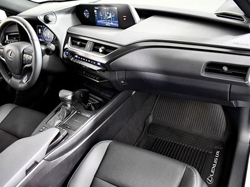 Used 2019 Lexus UX 250h F Sport image 23