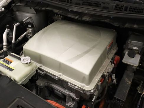 Used 2016 Nissan Leaf SV image 11