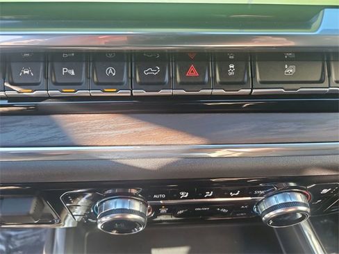 Used 2023 GMC Sierra 1500 SLT w/ SLT Convenience Package image 35