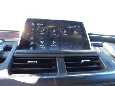 Used 2024 Chevrolet Tahoe Z71 w/ Z71 Off-Road Package image 22