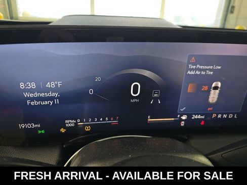 Used 2025 Buick Enclave Sport Touring image 11