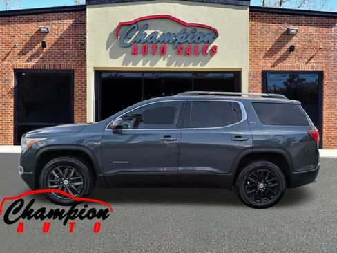 Used 2019 GMC Acadia SLT AWD/4WD image 8