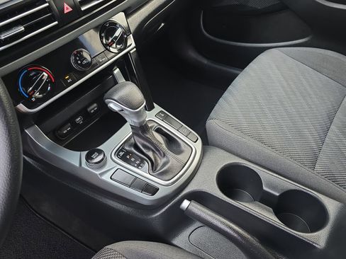 Used 2021 Kia Seltos LX image 26