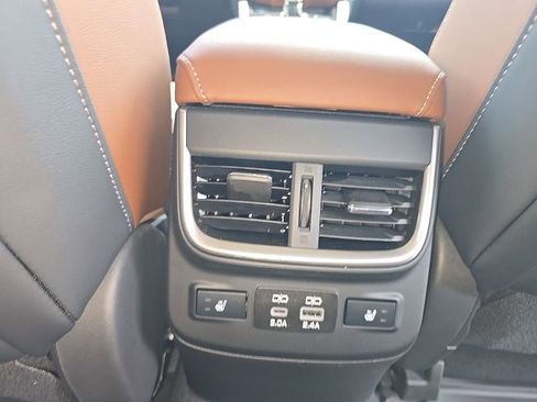 Used 2024 Subaru Outback Touring XT AWD/4WD image 33
