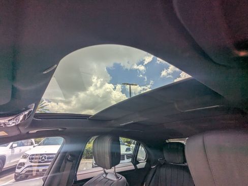 Certified 2022 Mercedes-Benz S 580 4MATIC Sedan image 7