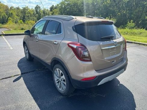 Used 2019 Buick Encore Preferred AWD/4WD image 5