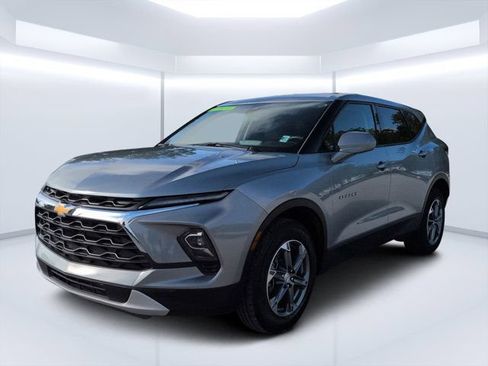 Used 2025 Chevrolet Blazer LT FWD image 7