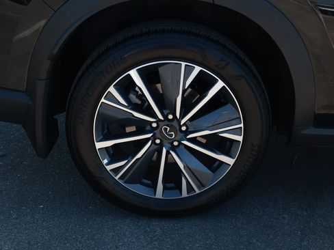 Used 2026 INFINITI QX60 Luxe w/ Cargo Package FWD image 11