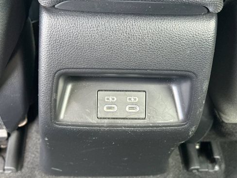 Used 2024 Toyota Corolla LE FWD image 42
