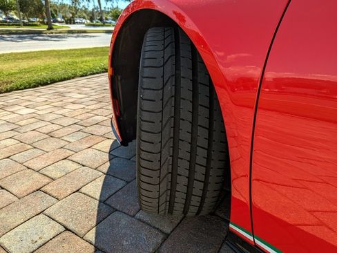 Used 2020 Lamborghini Huracan EVO image 35