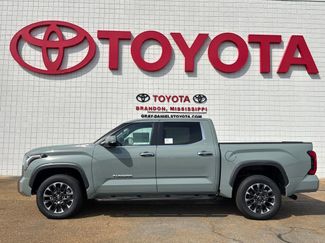 New 2026 Toyota Tundra Limited video 1