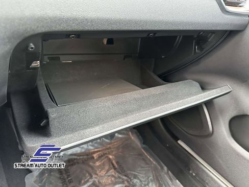 Used 2022 Volvo S60 B5 Inscription image 37