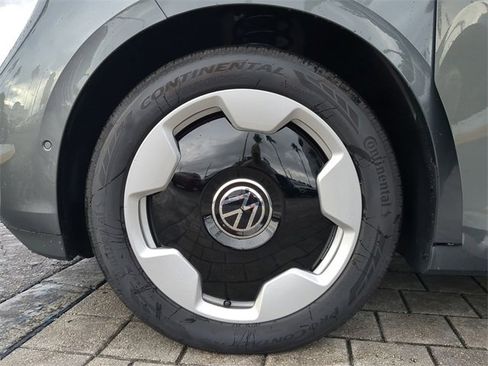 New 2025 Volkswagen ID. Buzz Pro S Plus image 33