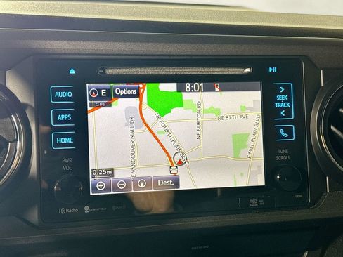 Used 2019 Toyota Tacoma TRD Sport image 16