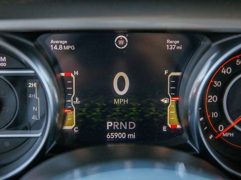 Used 2023 Jeep Gladiator Overland image 18