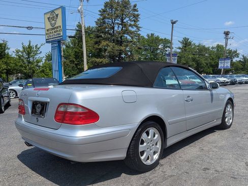 Used 2002 Mercedes-Benz CLK 320 Cabriolet image 7