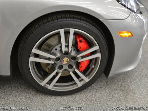 Used 2013 Porsche Panamera GTS image 44