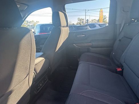 Used 2019 GMC Sierra 1500 SLE w/ SLE Value Package AWD/4WD image 24