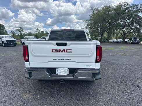 Used 2026 GMC Sierra 1500 SLT AWD/4WD image 4