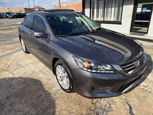 Used 2015 Honda Accord EX-L image 2