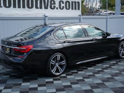 Used 2017 BMW 750i RWD image 5