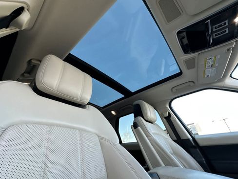 Used 2019 Land Rover Range Rover Sport HSE image 16