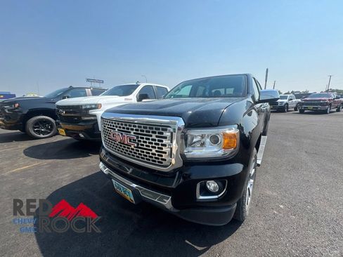 Used 2020 GMC Canyon Denali AWD/4WD image 2