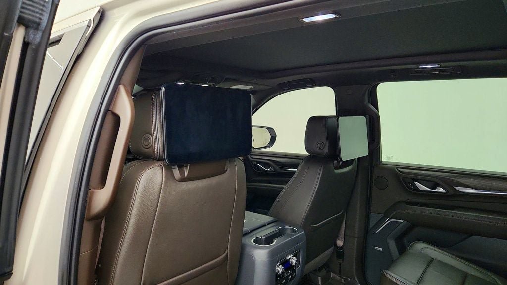 Used 2023 GMC Yukon XL Denali w/ Denali Reserve Package AWD/4WD image 23